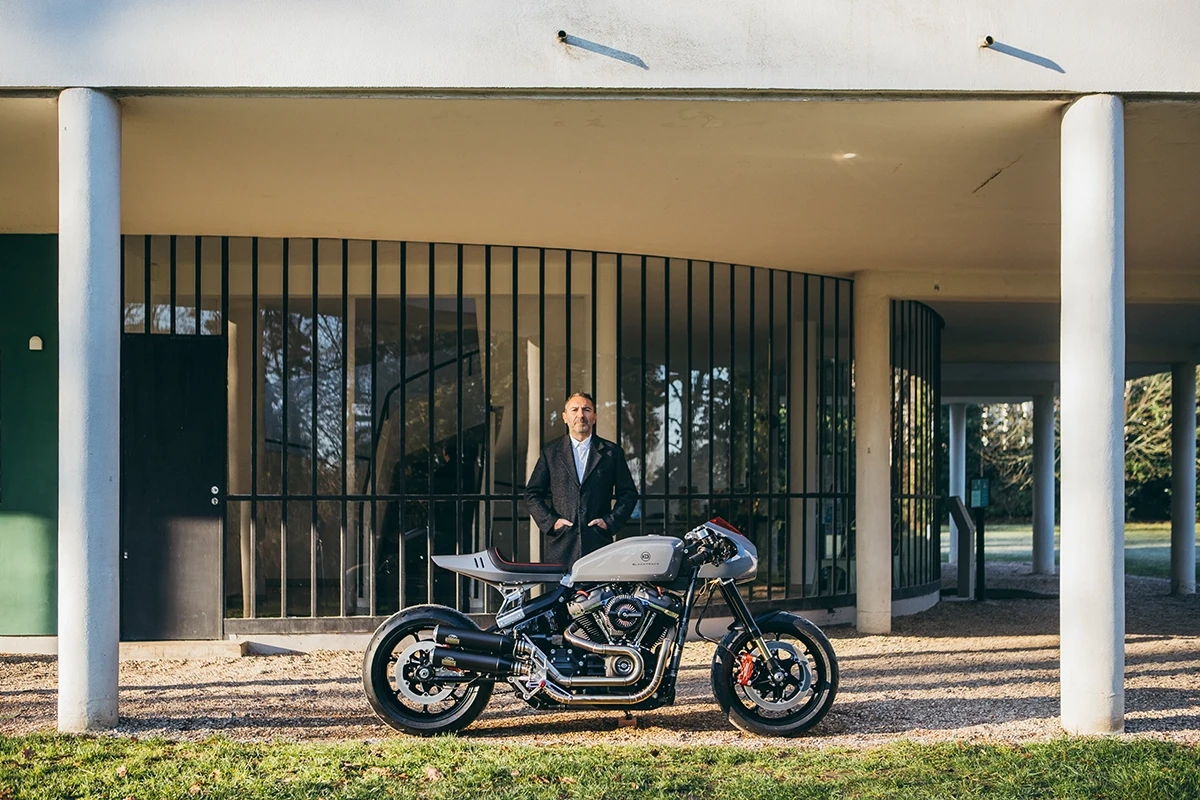 Sacha Lakic on the cover of MOTO HEROES