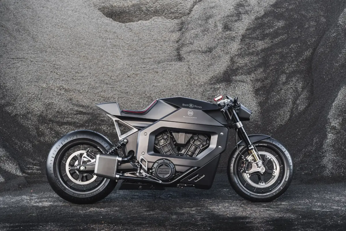 The collaboration between Bell & Ross and Blacktrack